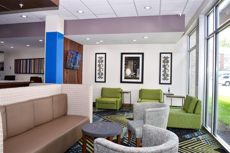 Holiday Inn Express & Suites - Bensenville - O'Hare By Ihg Exterior foto